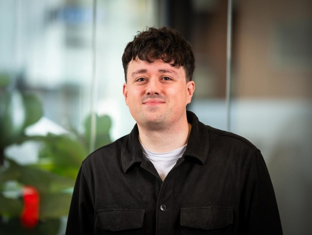 Bild på Armin Memic - digital marknadsföring linköping