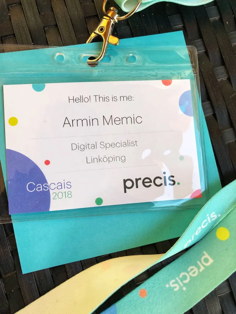 Mitt första Precis-namnkort från 2018 när Linköpingskontoret öppnade. Digital Specialist på Cascais-konferensen.